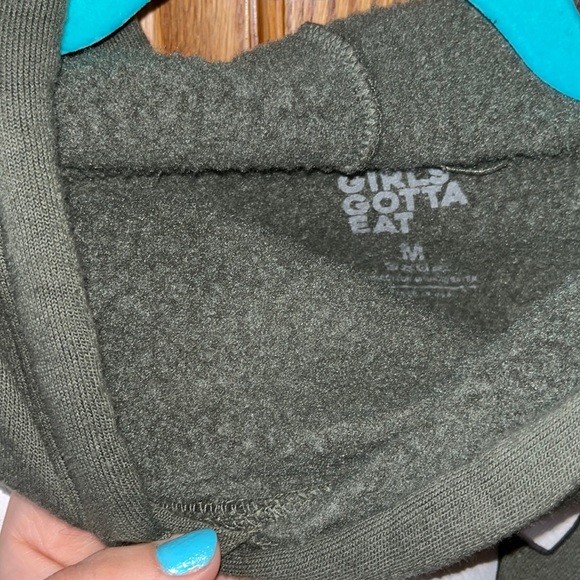 Army green cropped hoodie - Picture 4 of 4